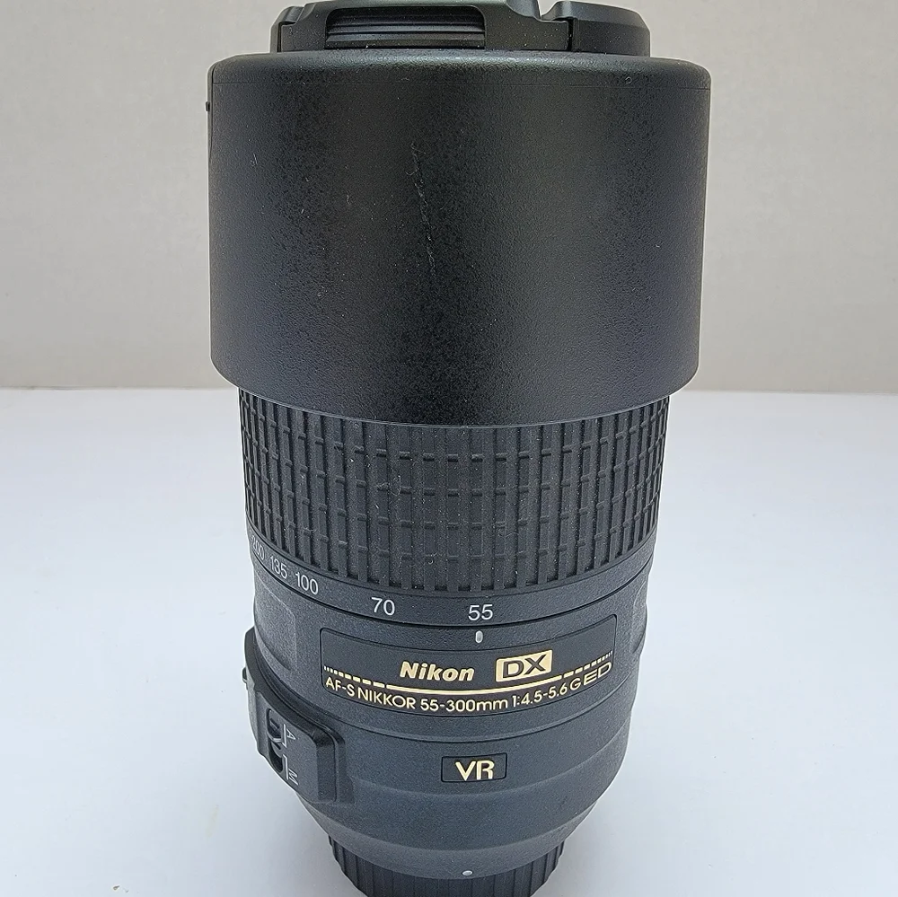 Nikon Lens